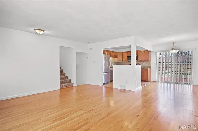 $184,900 | 3304 Wilshire Drive, Granite City, IL 62040