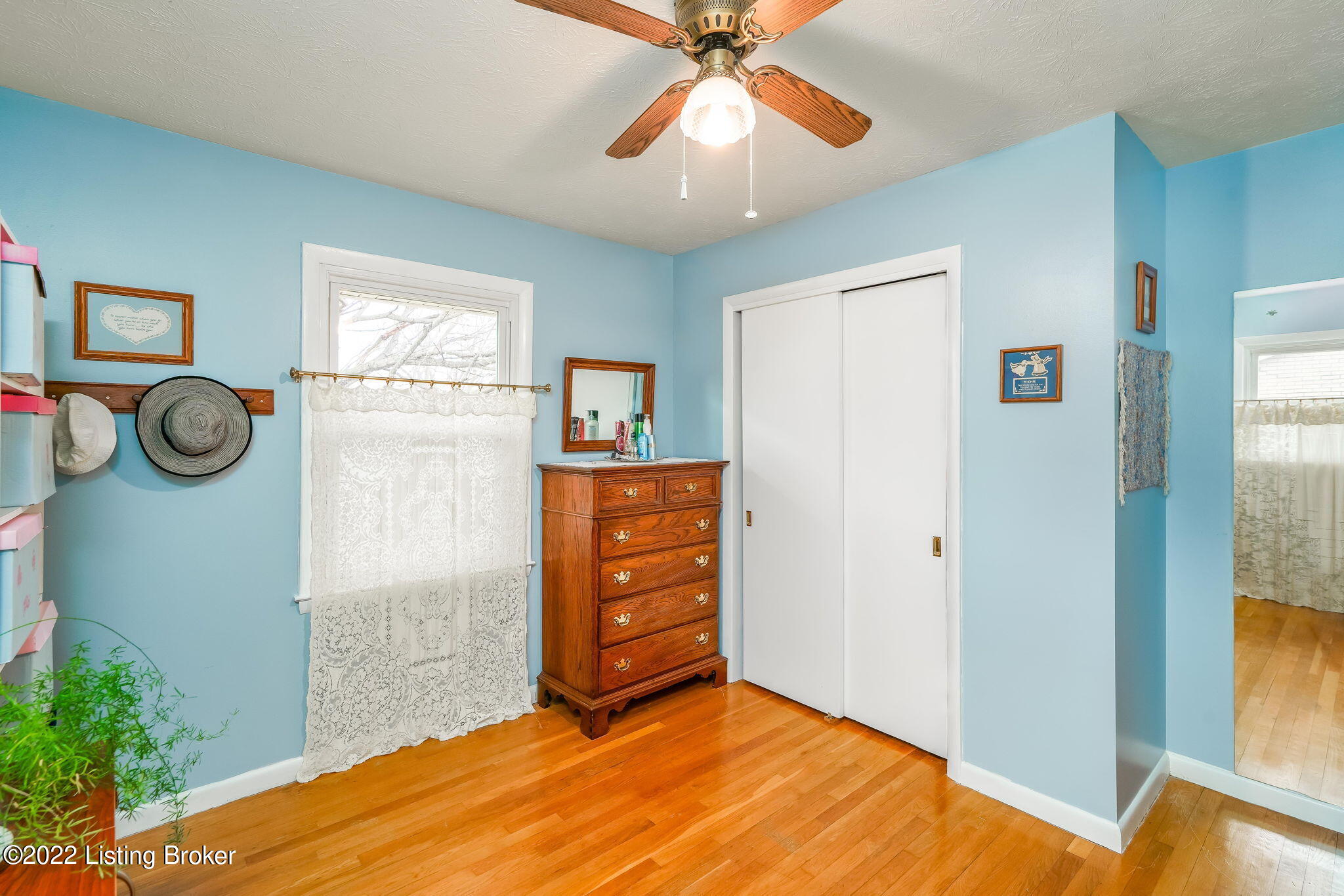 166 Woodlark Road Versailles, KY 40383 - Photo 11 of 27 Bedroom presently used as a craft room