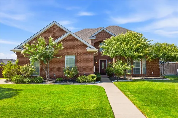$473,999 | 1201 Forest Green Drive, Kennedale, TX 76060