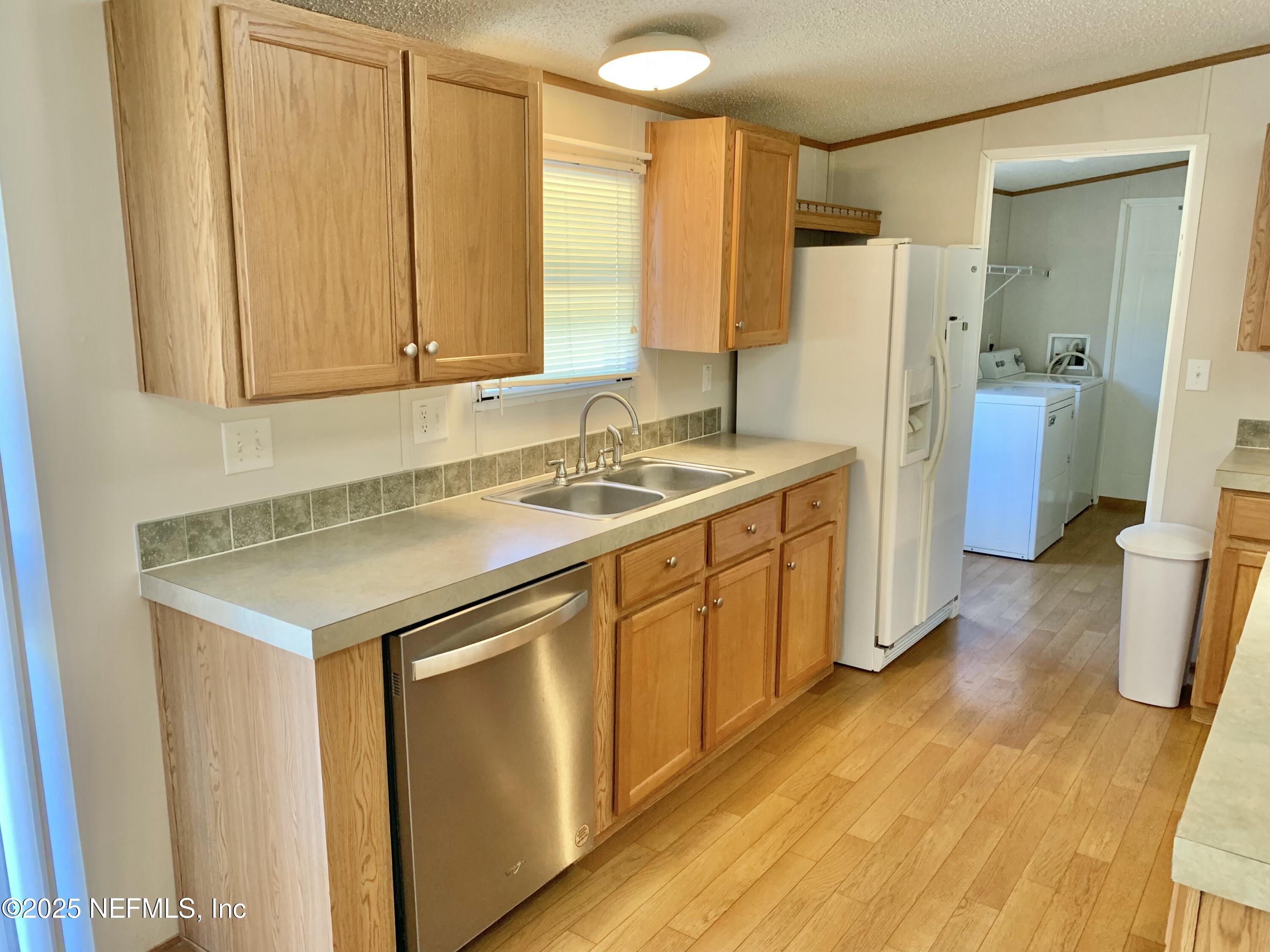 12752 Southeast 9th Place Gainesville, FL 32641 - Photo 11 of 53 IMG_0229