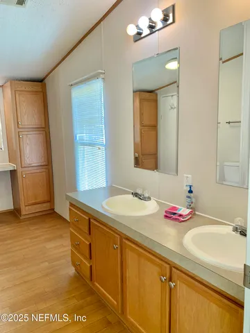 $259,900 | 12752 Southeast 9th Place, Gainesville, FL 32641