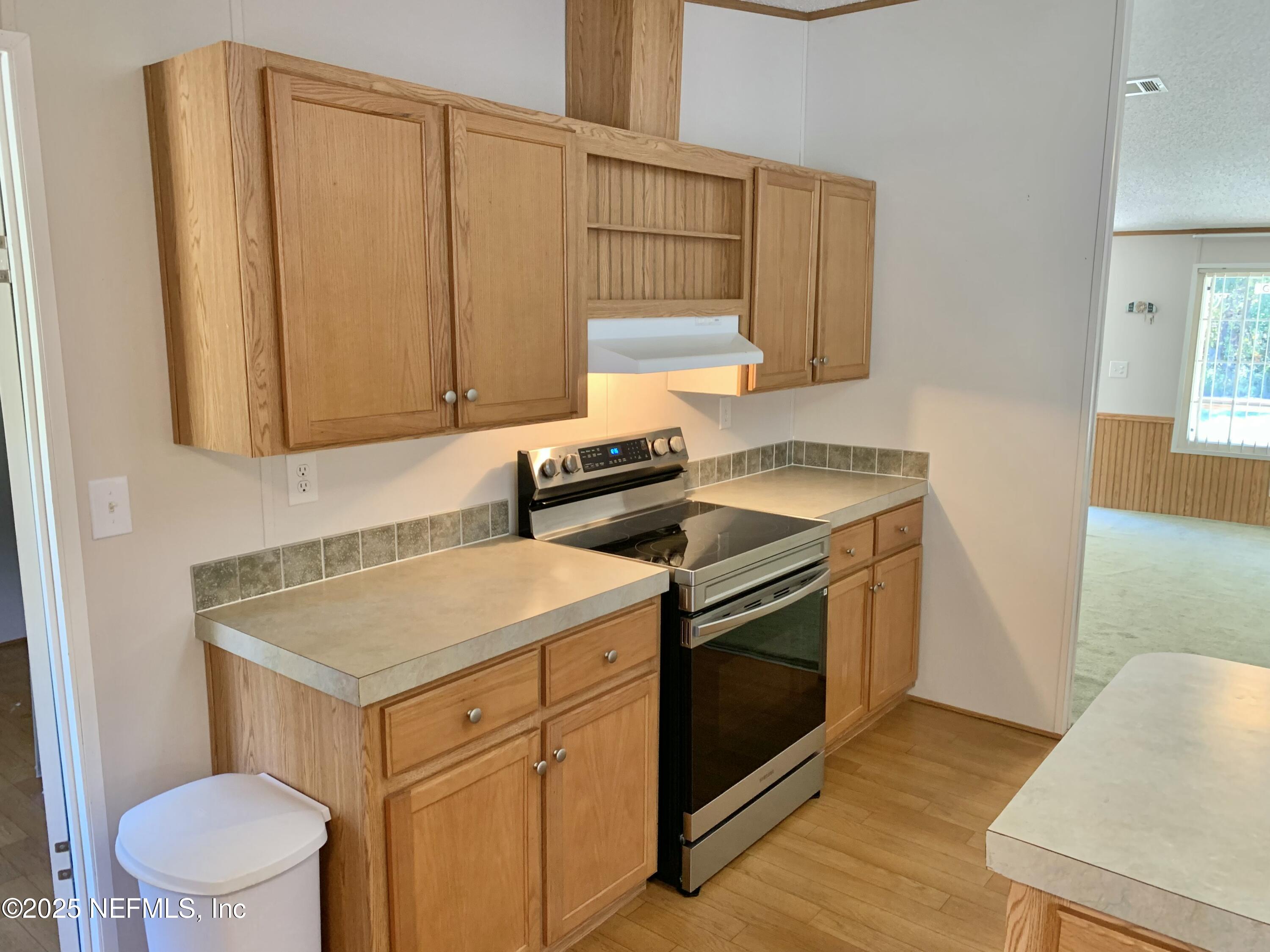 12752 Southeast 9th Place Gainesville, FL 32641 - Photo 10 of 53 IMG_0230