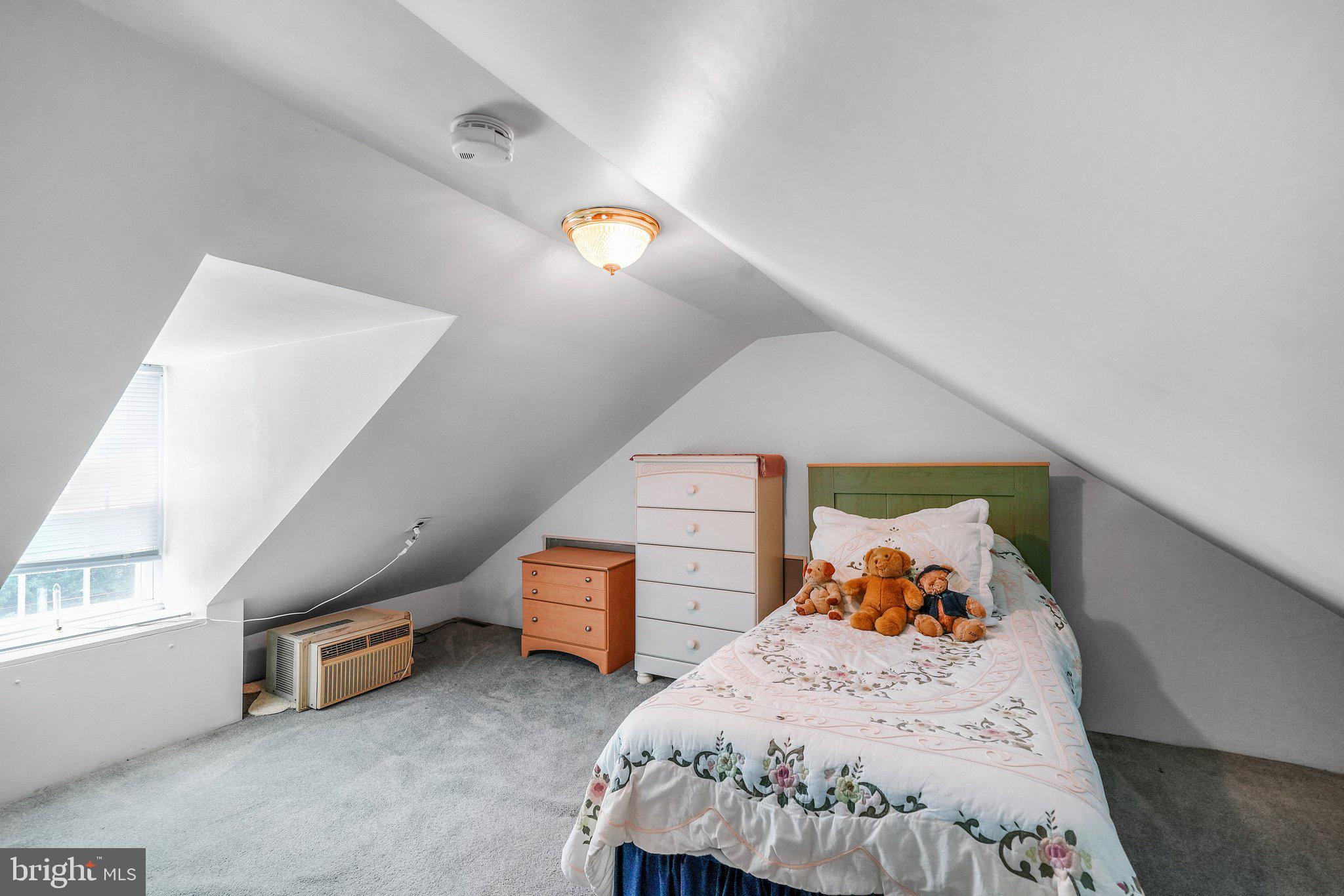 4320 Ridge Road Marcus Hook, PA 19061 - Photo 5 of 10 Gallery Image 5