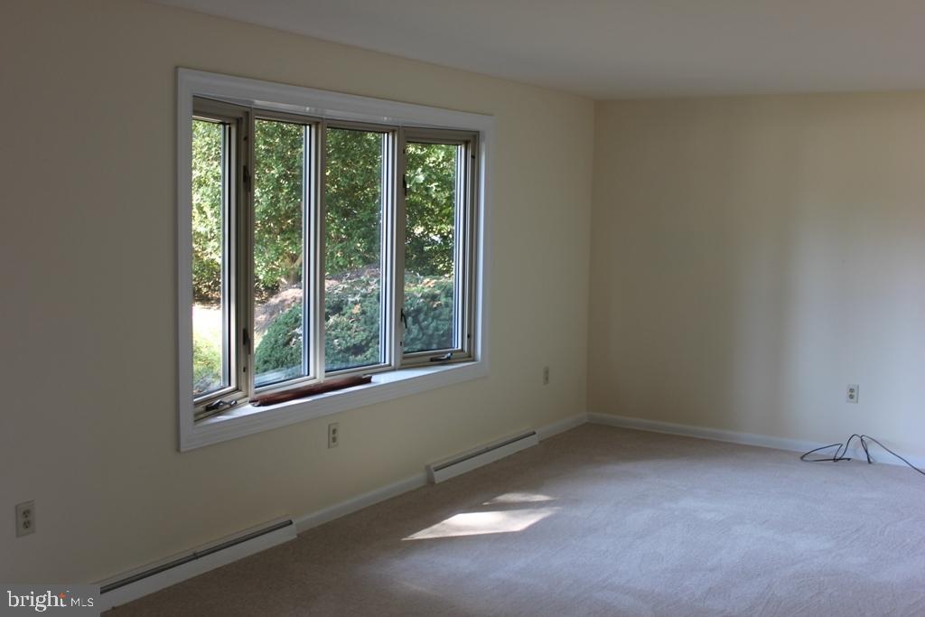641 Valley Road Lancaster, PA 17601 - Photo 2 of 12