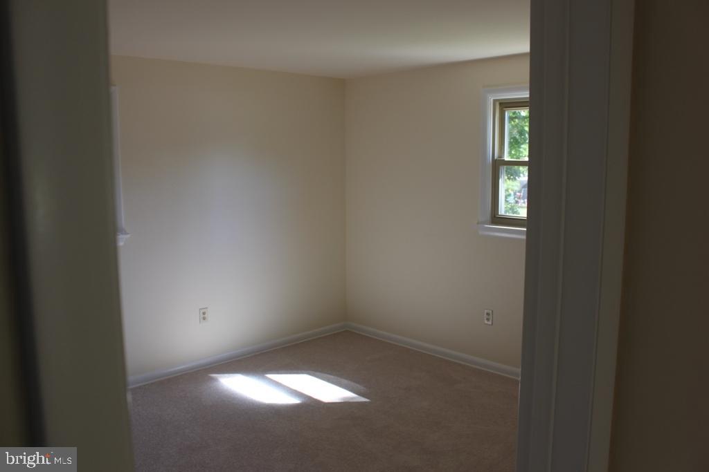 641 Valley Road Lancaster, PA 17601 - Photo 8 of 12