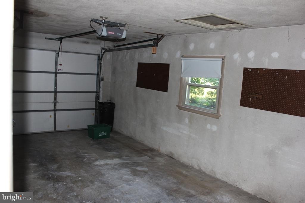 641 Valley Road Lancaster, PA 17601 - Photo 10 of 12