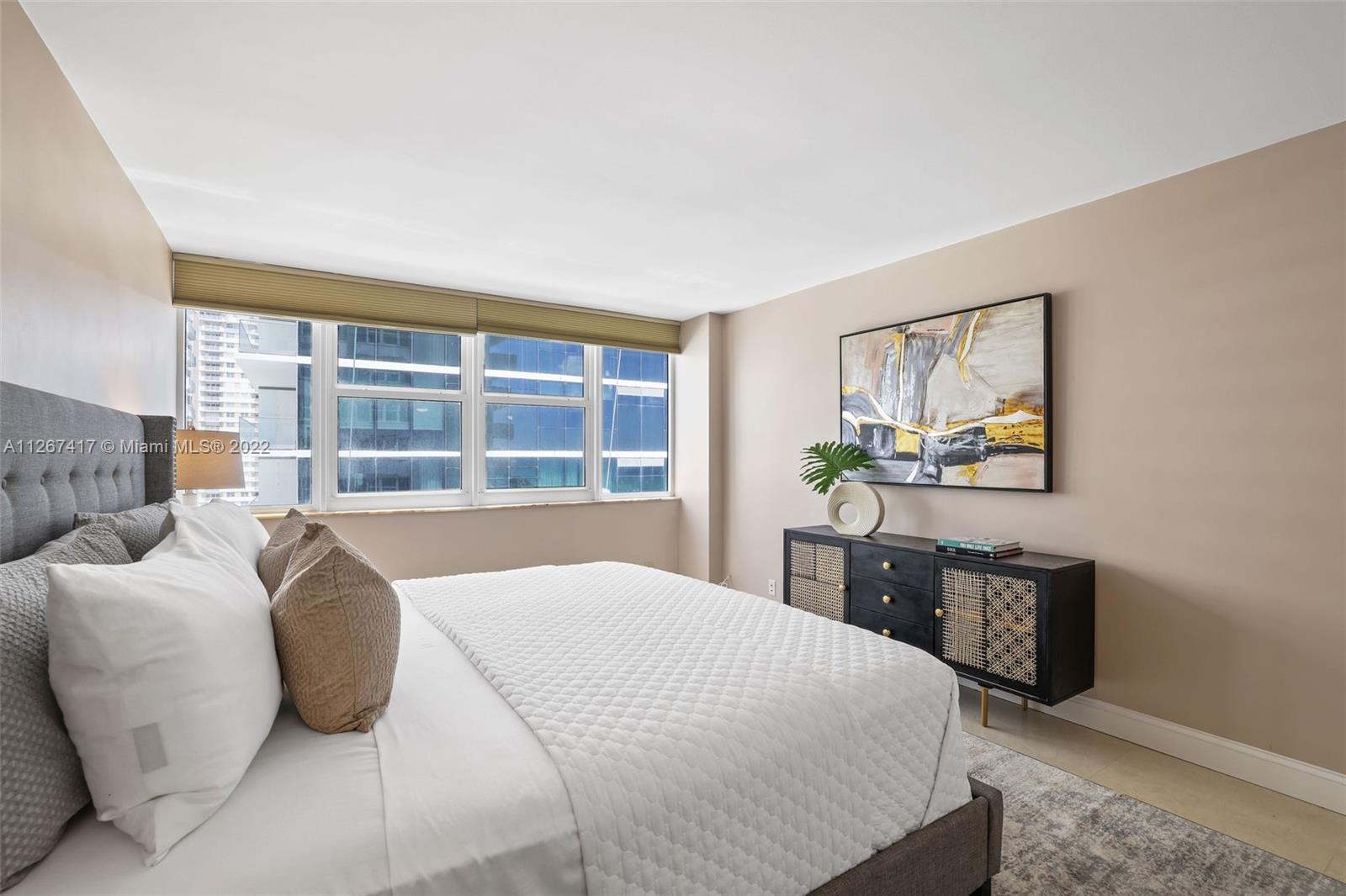 2030 South Ocean Drive, Unit 821 Hallandale Beach, FL 33009 - Photo 22 of 50