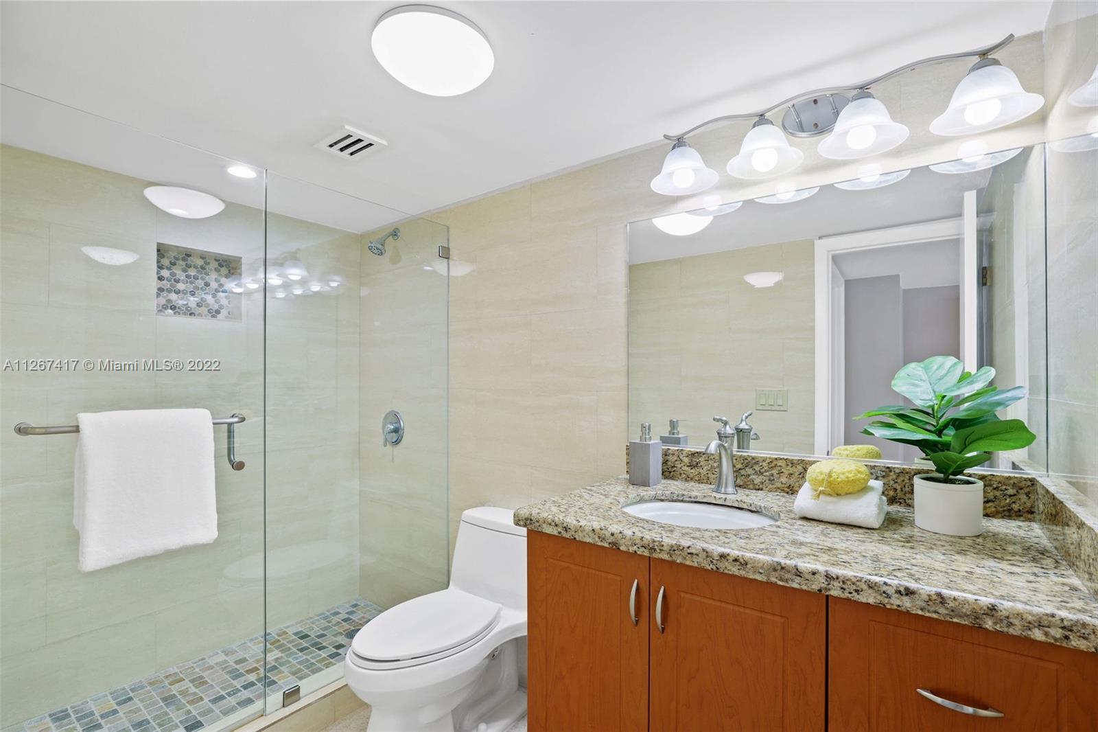 2030 South Ocean Drive, Unit 821 Hallandale Beach, FL 33009 - Photo 26 of 50