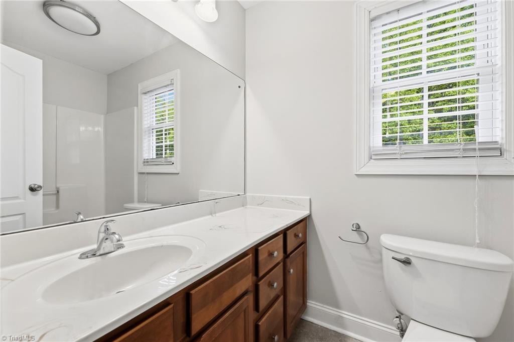 265 Link Road Reidsville, NC 27320 - Photo 20 of 41 Upstairs Full Bath