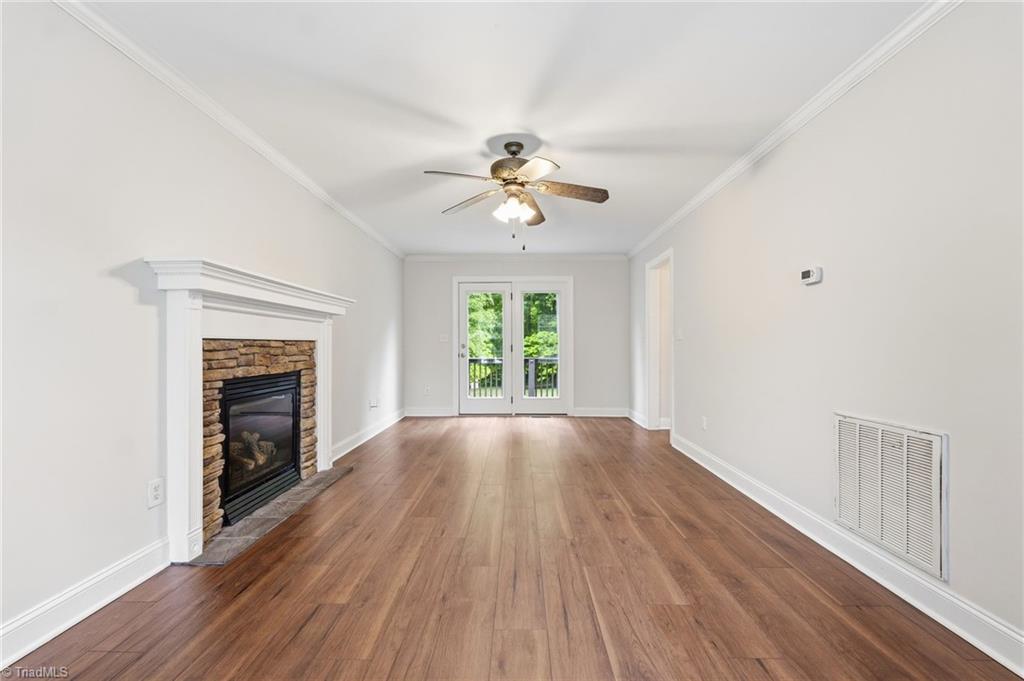 265 Link Road Reidsville, NC 27320 - Photo 6 of 41 Living Room