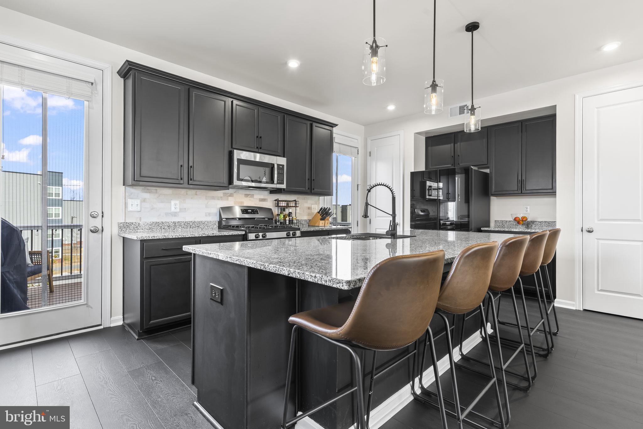 3992 Shire Meadow Lane Triangle, VA 22172 - Photo 15 of 46