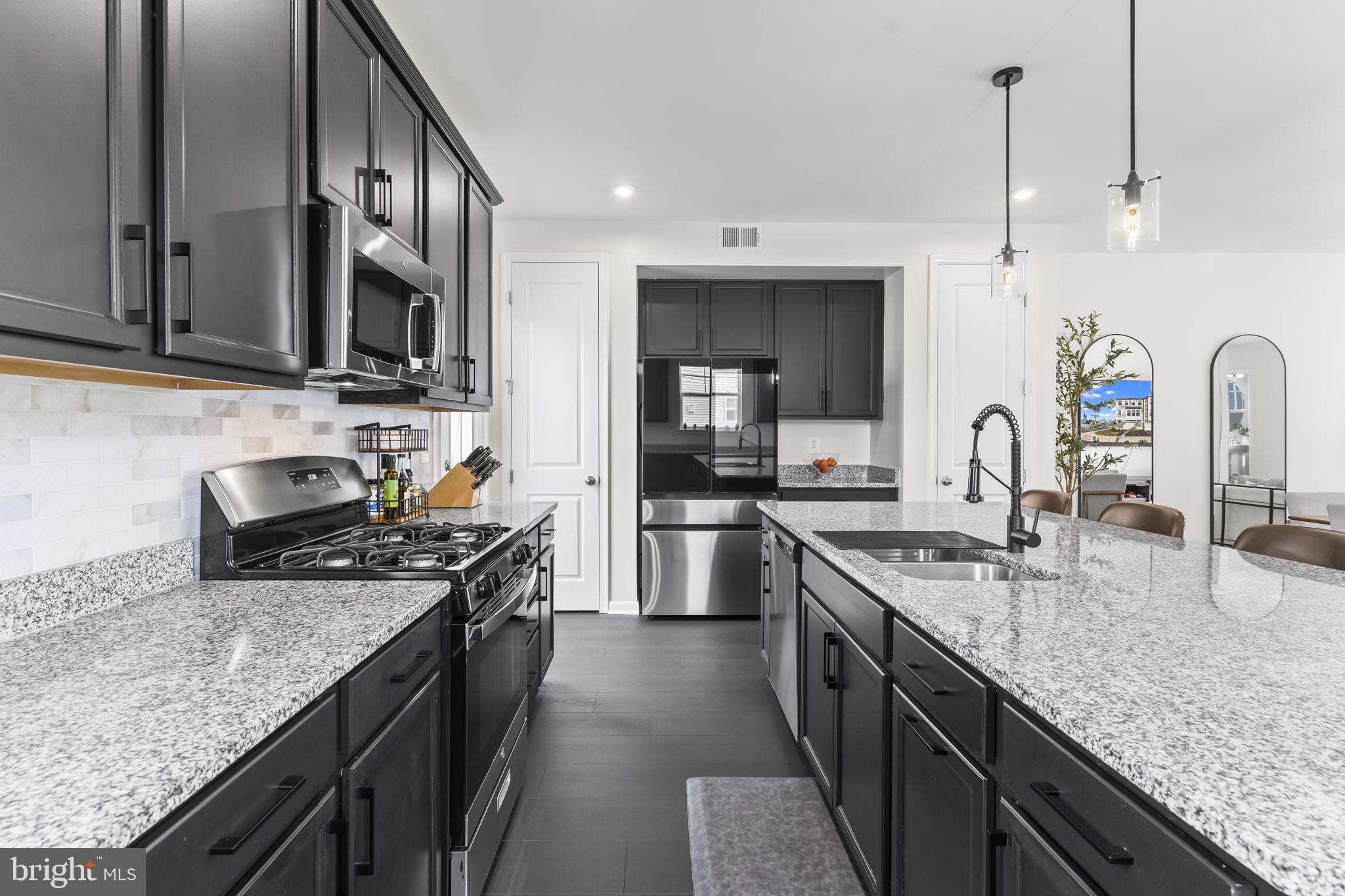 3992 Shire Meadow Lane Triangle, VA 22172 - Photo 17 of 46