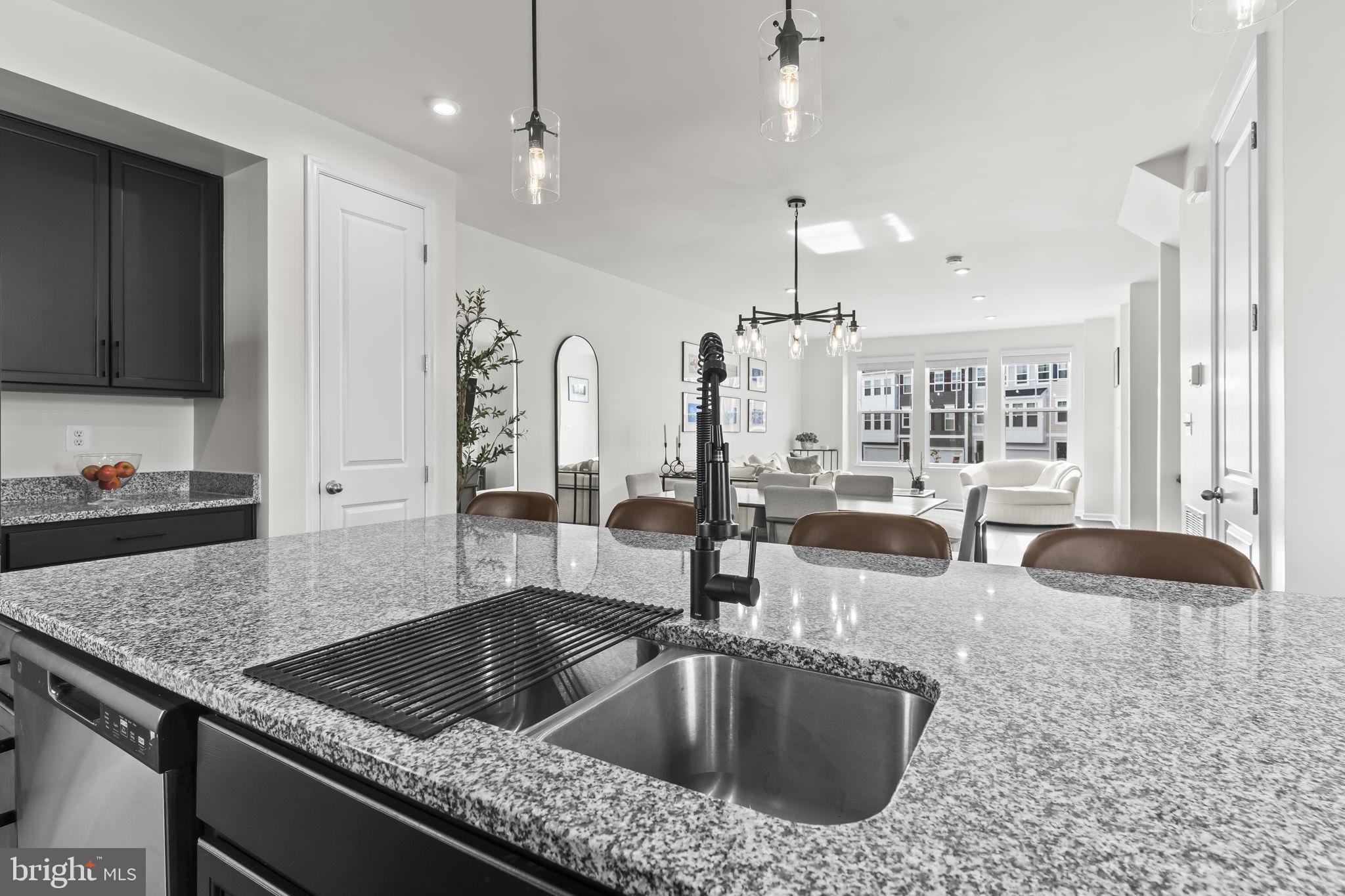 3992 Shire Meadow Lane Triangle, VA 22172 - Photo 20 of 46