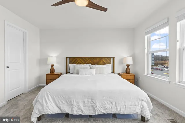 $550,000 | 3992 Shire Meadow Lane, Triangle, VA 22172