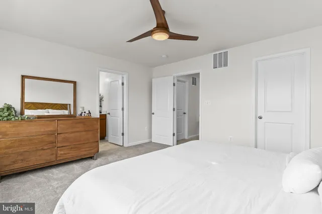 $550,000 | 3992 Shire Meadow Lane, Triangle, VA 22172