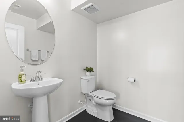 $550,000 | 3992 Shire Meadow Lane, Triangle, VA 22172