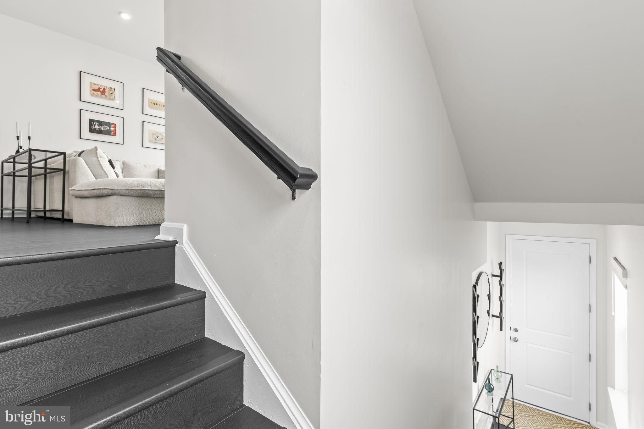 3992 Shire Meadow Lane Triangle, VA 22172 - Photo 4 of 46