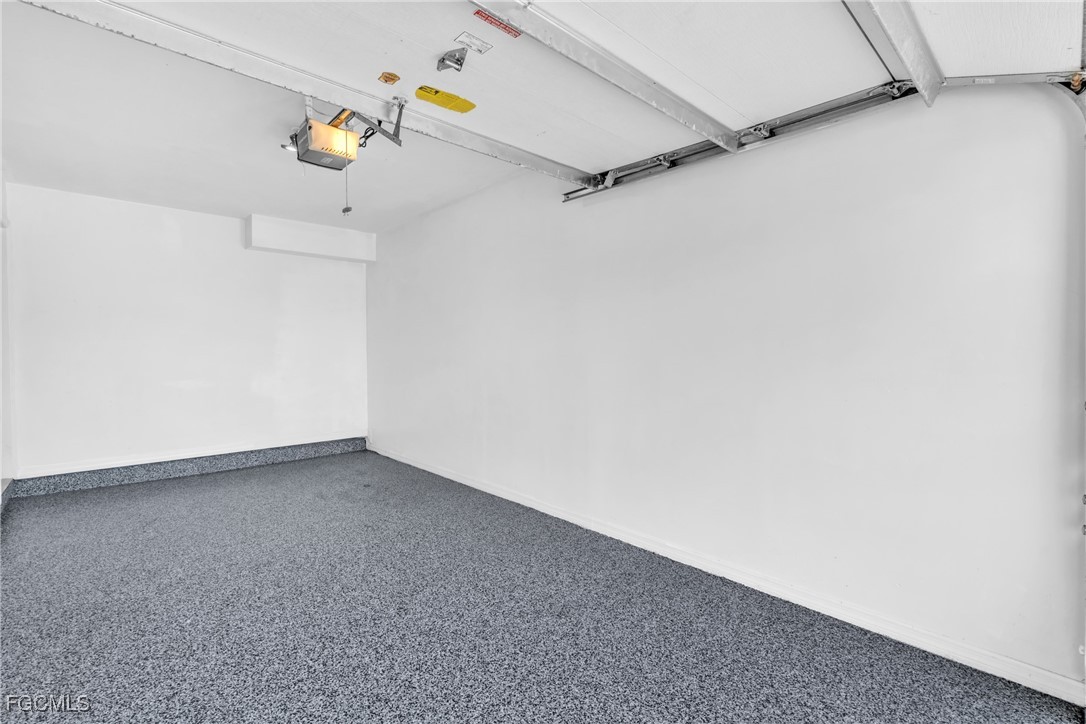 1526 Trafalgar Lane, Unit B Naples, FL 34116 - Photo 29 of 33 a view of an empty room