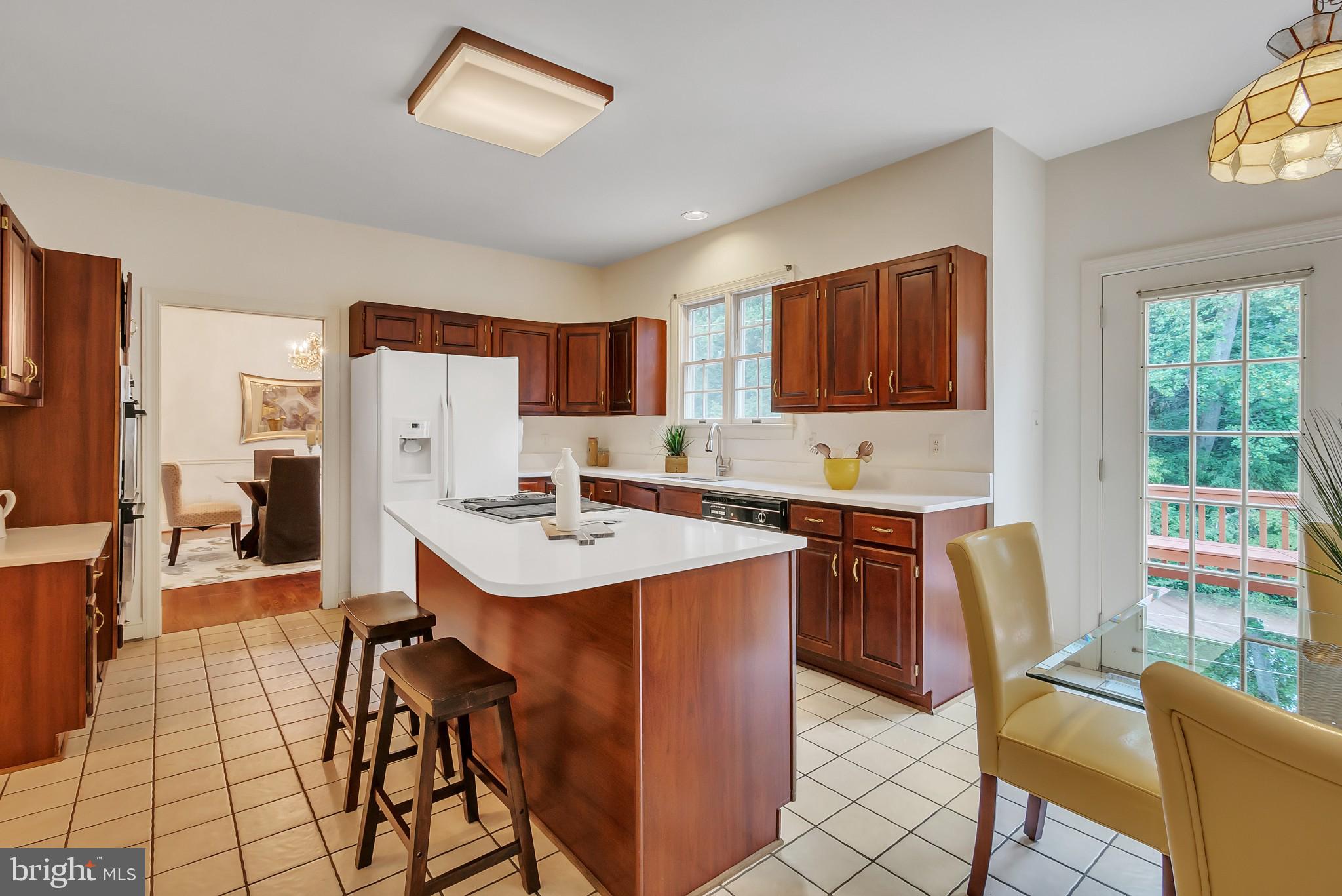 6628 Old Chesterbrook Road McLean, VA 22101 - Photo 12 of 32 SPACIOUS KITCHEN FOR EVERYDAY COOKING