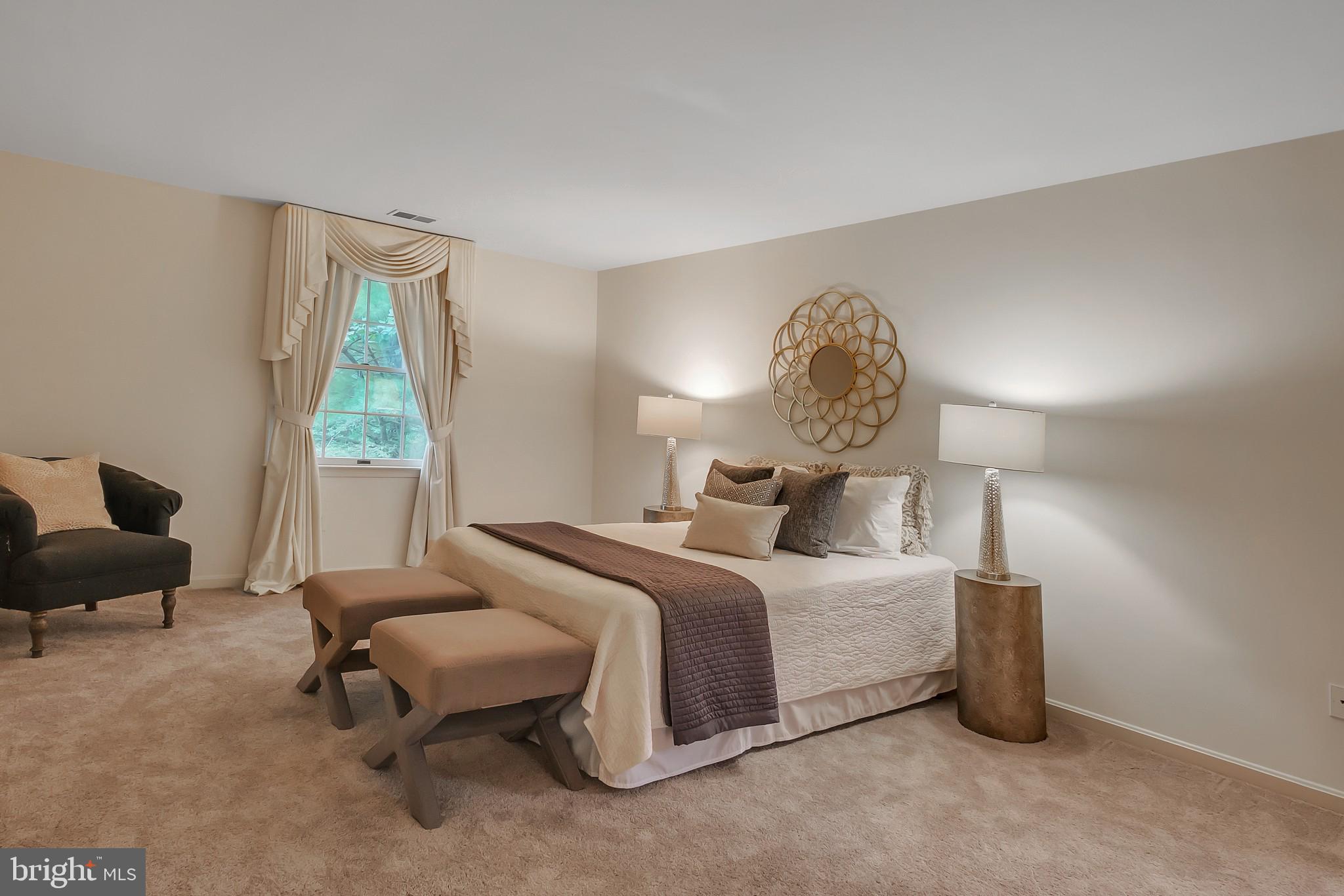 6628 Old Chesterbrook Road McLean, VA 22101 - Photo 16 of 32 MAJESTIC MASTER BEDROOM