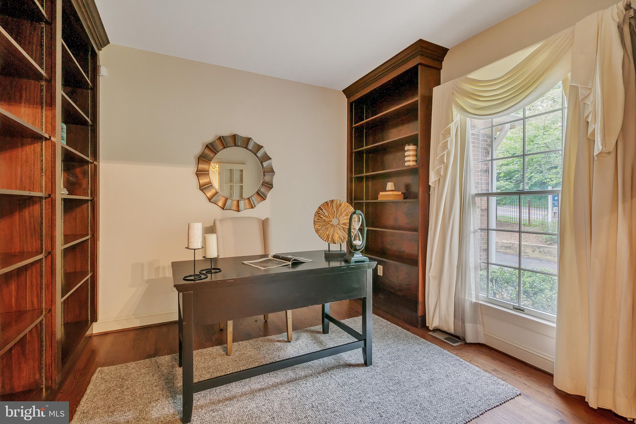 6628 Old Chesterbrook Road McLean, VA 22101 - Photo 22 of 32 MULTI PURPOSE ROOM HOWEVER YOU WANT IT