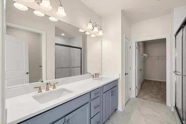 $3,750 | 2 Stratton Drive, Unit 102, Woburn, MA 01801