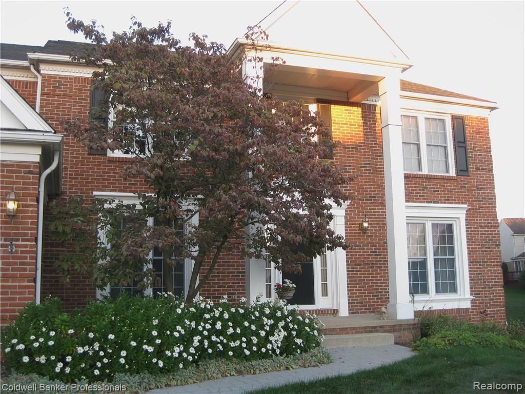 1702 Hillcrest Drive Rochester, MI 48306 - Photo 34 of 39 Hillcrest - Summer #1.JPG