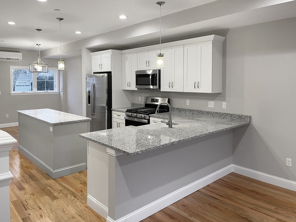 4 Beach Road, Unit C 4 Salisbury, MA 01952 - Photo 4 of 16 Gallery Image 4