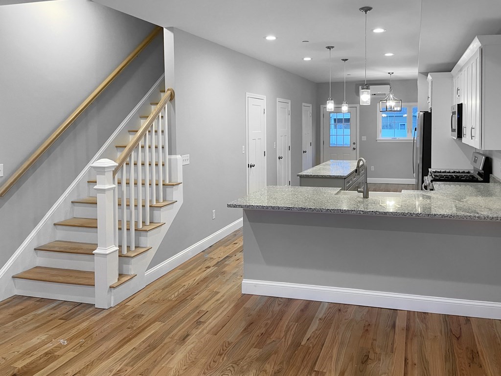 4 Beach Road, Unit C 4 Salisbury, MA 01952 - Photo 6 of 16 Gallery Image 6