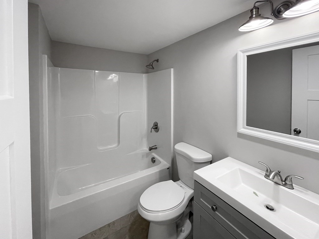 4 Beach Road, Unit C 4 Salisbury, MA 01952 - Photo 8 of 16 Gallery Image 8