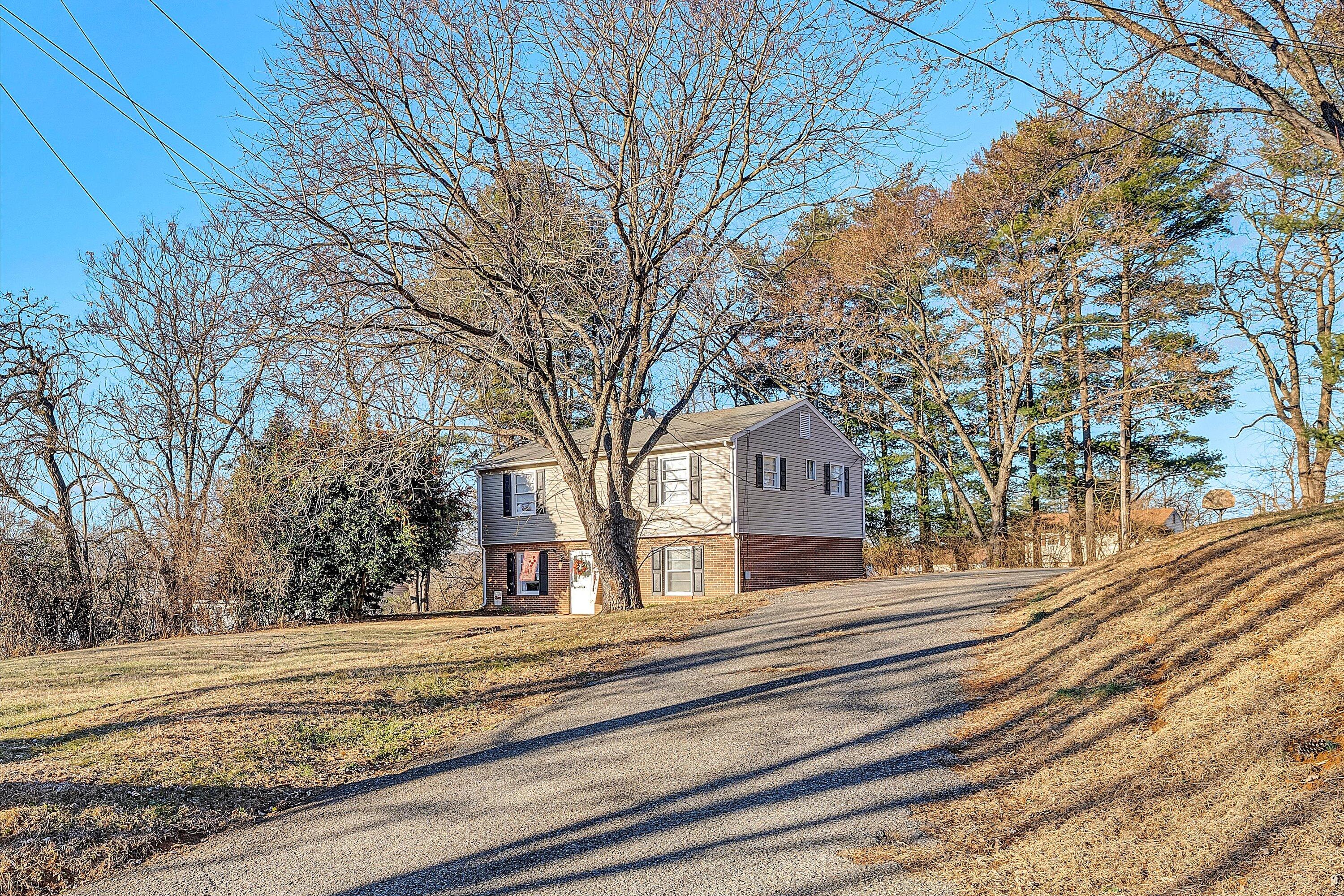 4524 Ohio Street Northeast, Unit 4528 Roanoke, VA 24019 - Photo 3 of 28