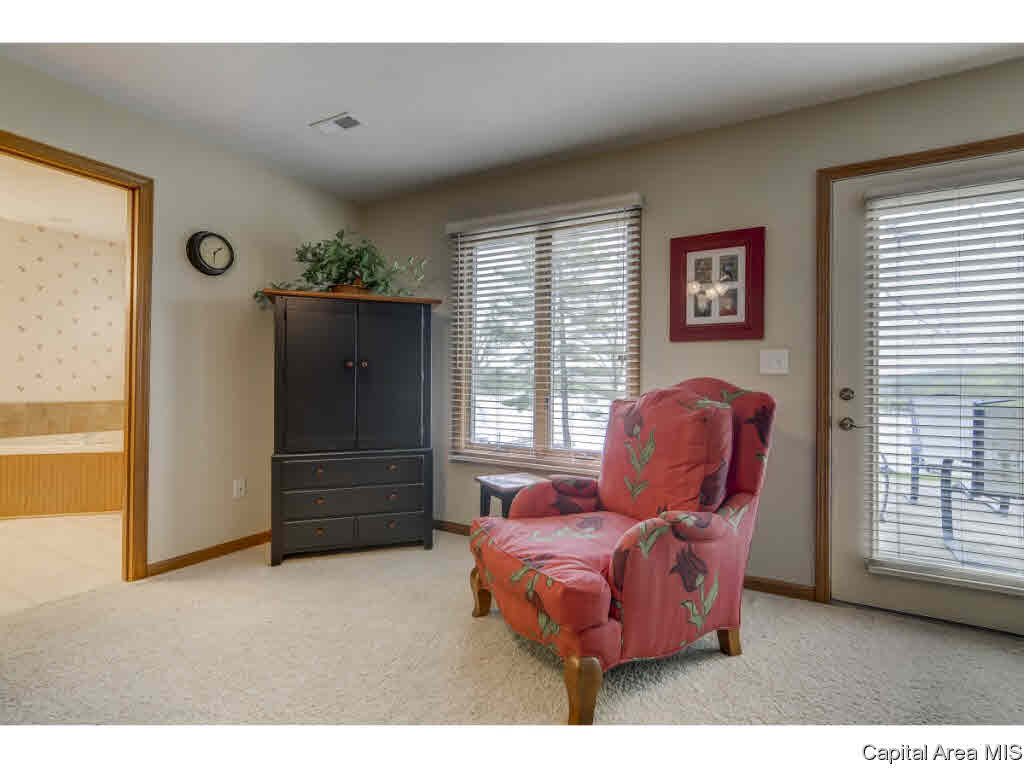 49 Oak Lane Springfield, IL 62712 - Photo 14 of 36 Gallery Image 14