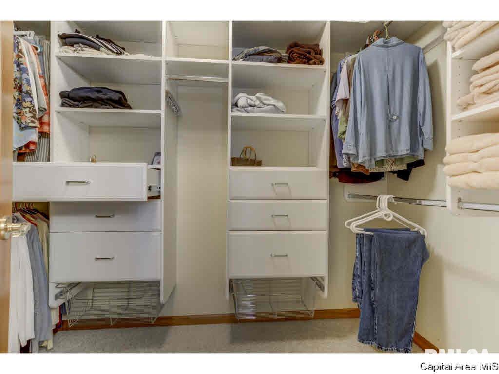 49 Oak Lane Springfield, IL 62712 - Photo 17 of 36 Gallery Image 17