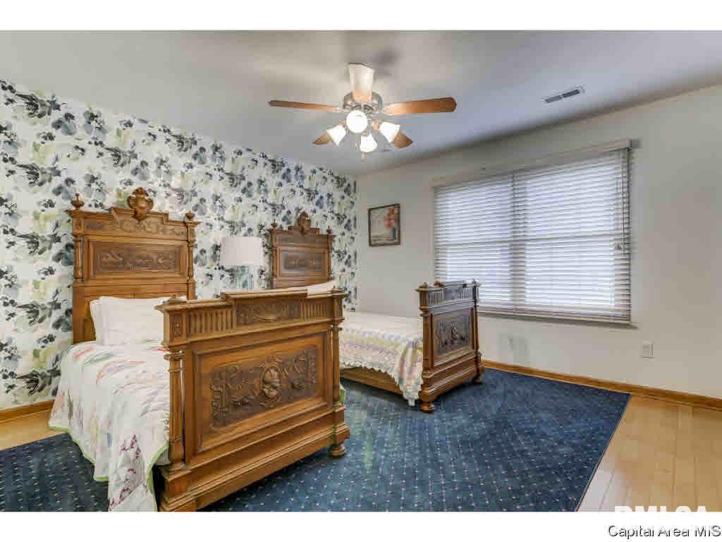 49 Oak Lane Springfield, IL 62712 - Photo 20 of 36 Gallery Image 20