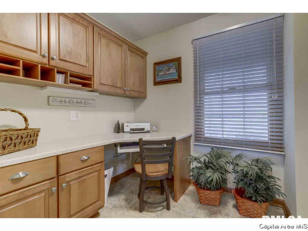49 Oak Lane Springfield, IL 62712 - Photo 27 of 36 Gallery Image 27