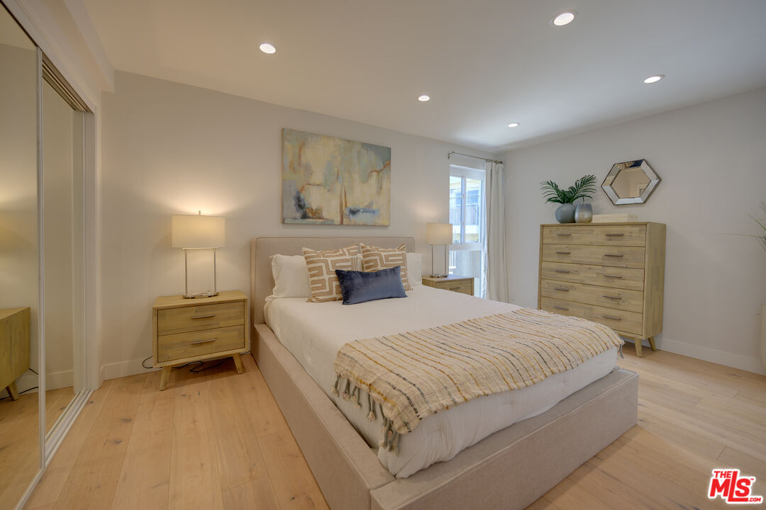 14 Reef Street, Unit 4 Marina del Rey, CA 90292 - Photo 19 of 34 Gallery Image 19