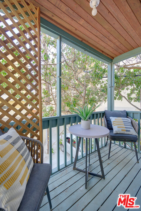14 Reef Street, Unit 4 Marina del Rey, CA 90292 - Photo 23 of 34 Gallery Image 23