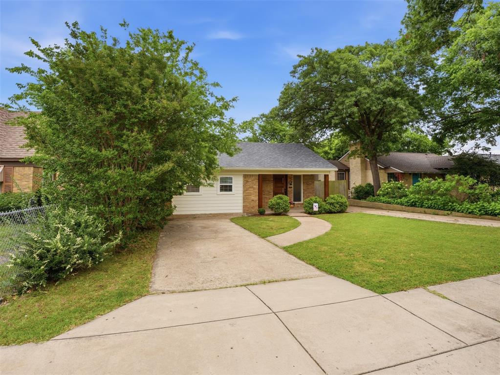 814 Westmount Avenue Dallas, TX 75211 - Photo 3 of 32