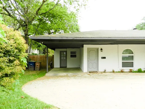 $2,400 | 3713 Meredith Street, Austin, TX 78703