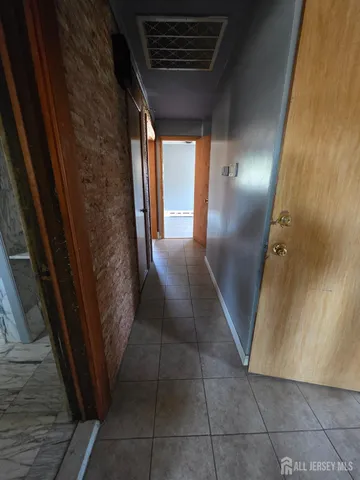 $3,100 | 11 Post Boulevard, Carteret, NJ 07008