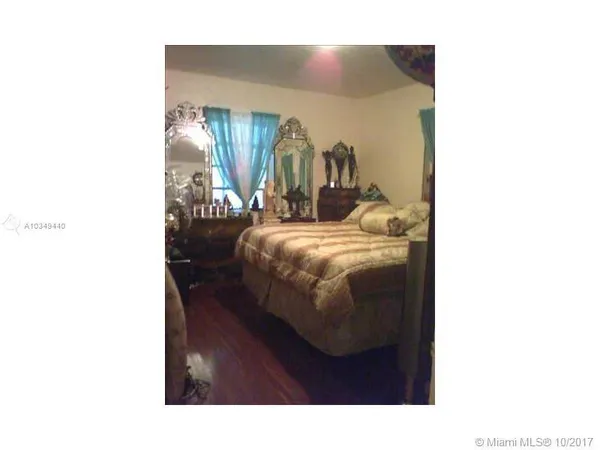 $2,500,000 | 9324 Abbott Avenue, Surfside, FL 33154