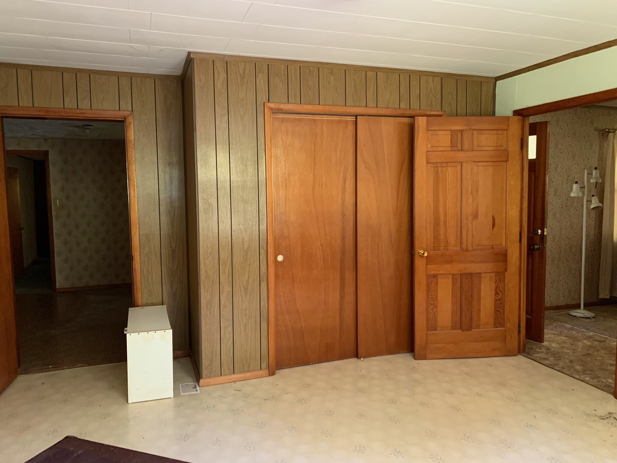 185 Ben Johnson Road Pulaski, TN 38478 - Photo 9 of 23 an empty room with wooden floor
