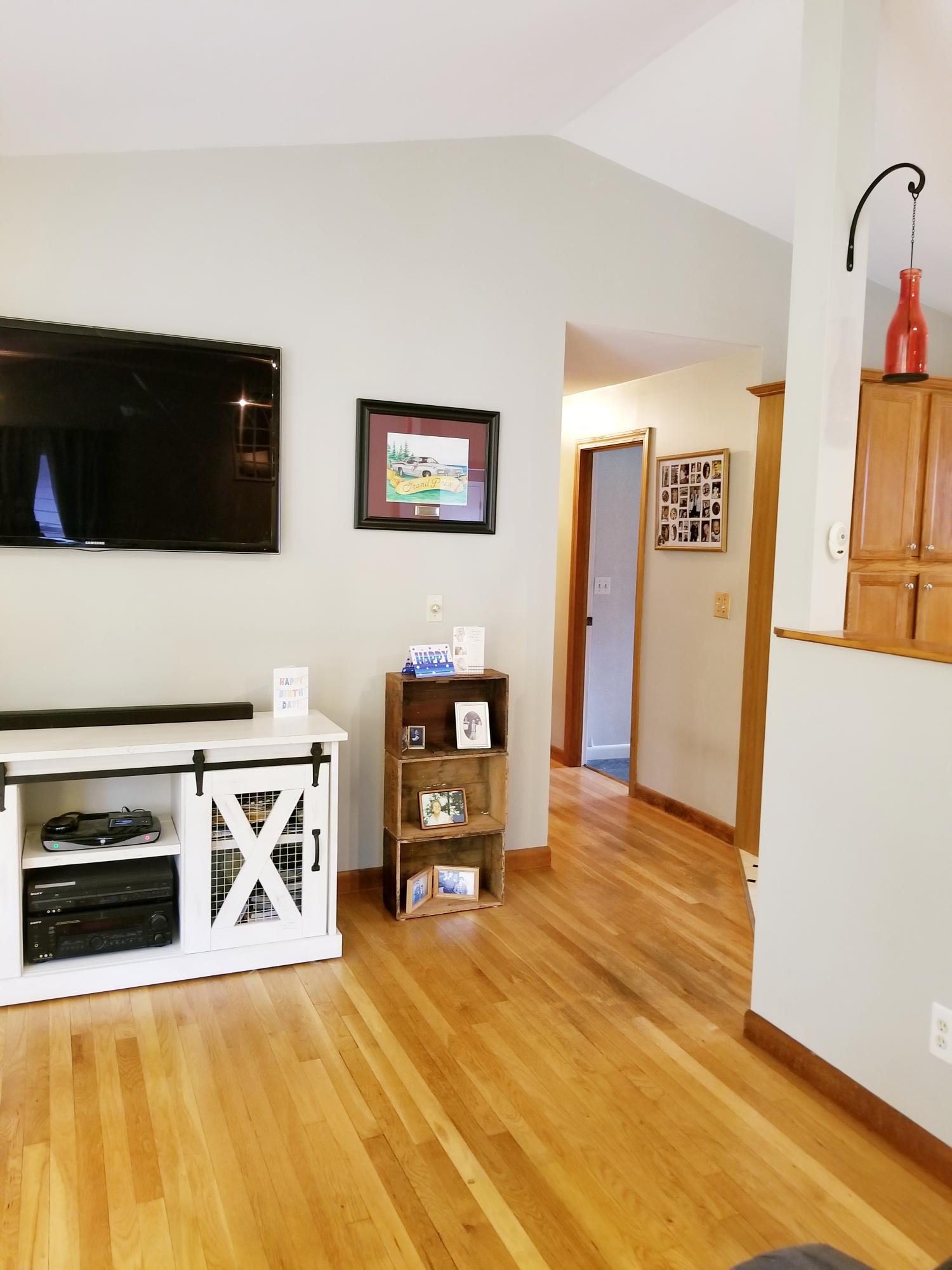 20 Old County Road Windham, ME 04062 - Photo 21 of 32 Living Room