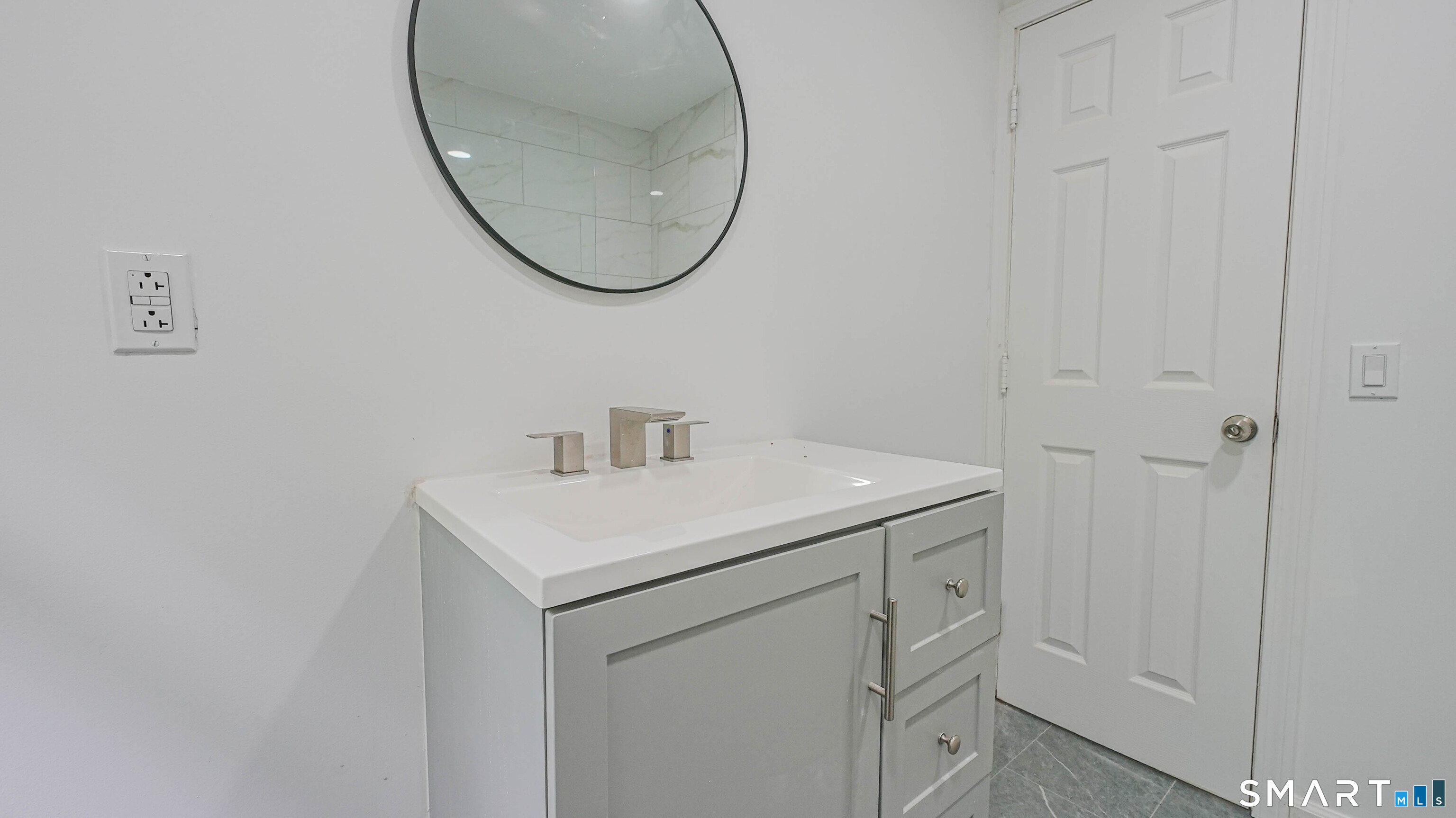 24 Sunfield Circle Waterbury, CT 06708 - Photo 11 of 22