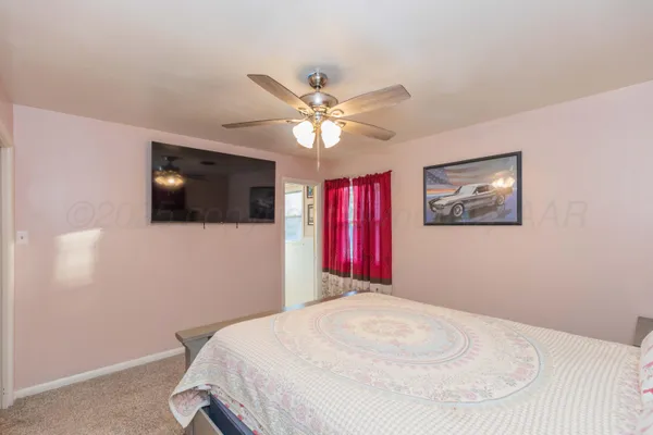 $158,750 | 2422 North Christine Street, Pampa, TX 79065