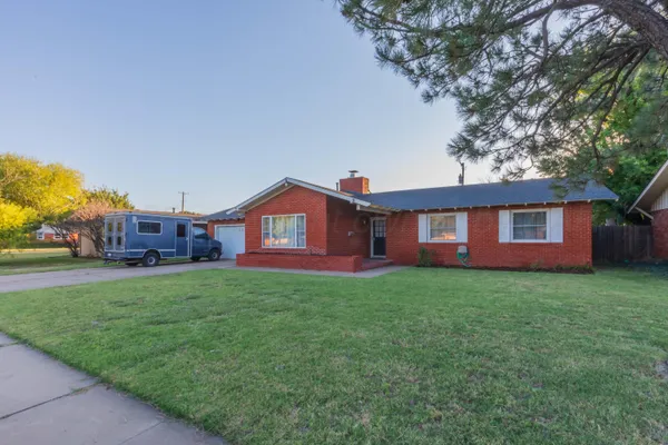 $158,750 | 2422 North Christine Street, Pampa, TX 79065