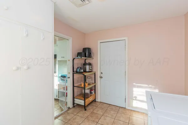 $158,750 | 2422 North Christine Street, Pampa, TX 79065