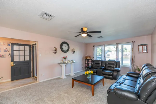 $158,750 | 2422 North Christine Street, Pampa, TX 79065