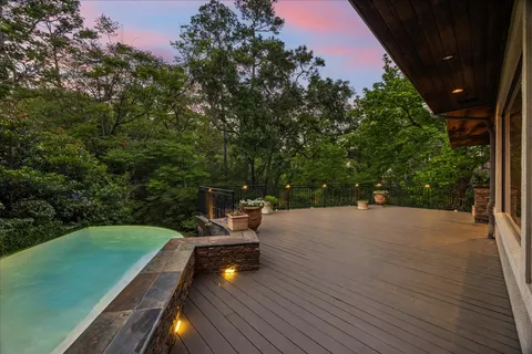 $2,250,000 | 422 Pinewold Drive, Houston, TX 77056