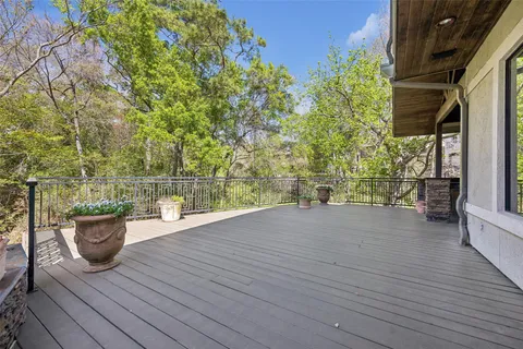 $2,250,000 | 422 Pinewold Drive, Houston, TX 77056
